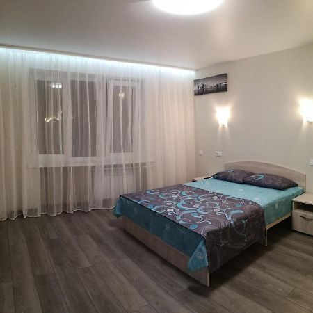 Новая Квартира На Пр. Соборном Возле Зну Zaporizhia Ngoại thất bức ảnh