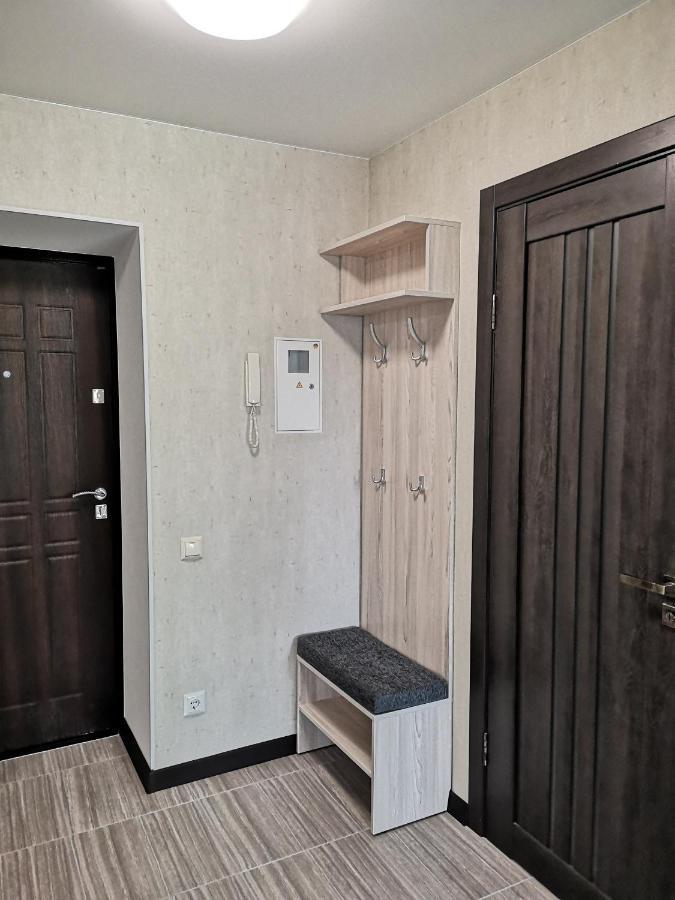 Новая Квартира На Пр. Соборном Возле Зну Zaporizhia Ngoại thất bức ảnh